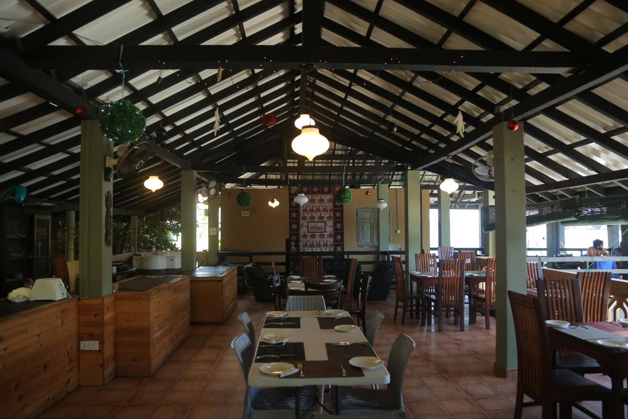 Laluna Ayurveda Resort Bentota Exterior photo